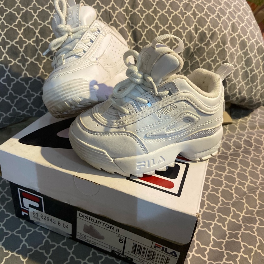All White Spice Girl Fila’s - Picture 2 of 4